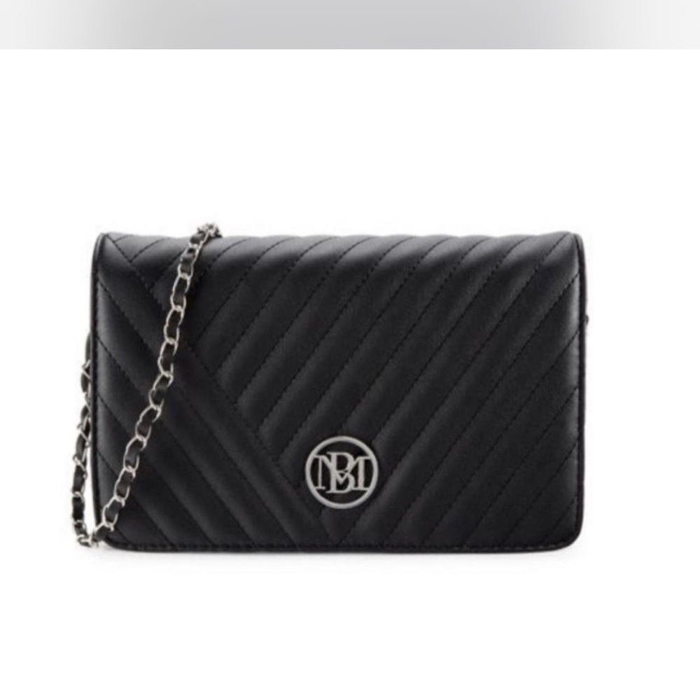 Black Badgley Mischka
Large Quilted Crossbody Bag
